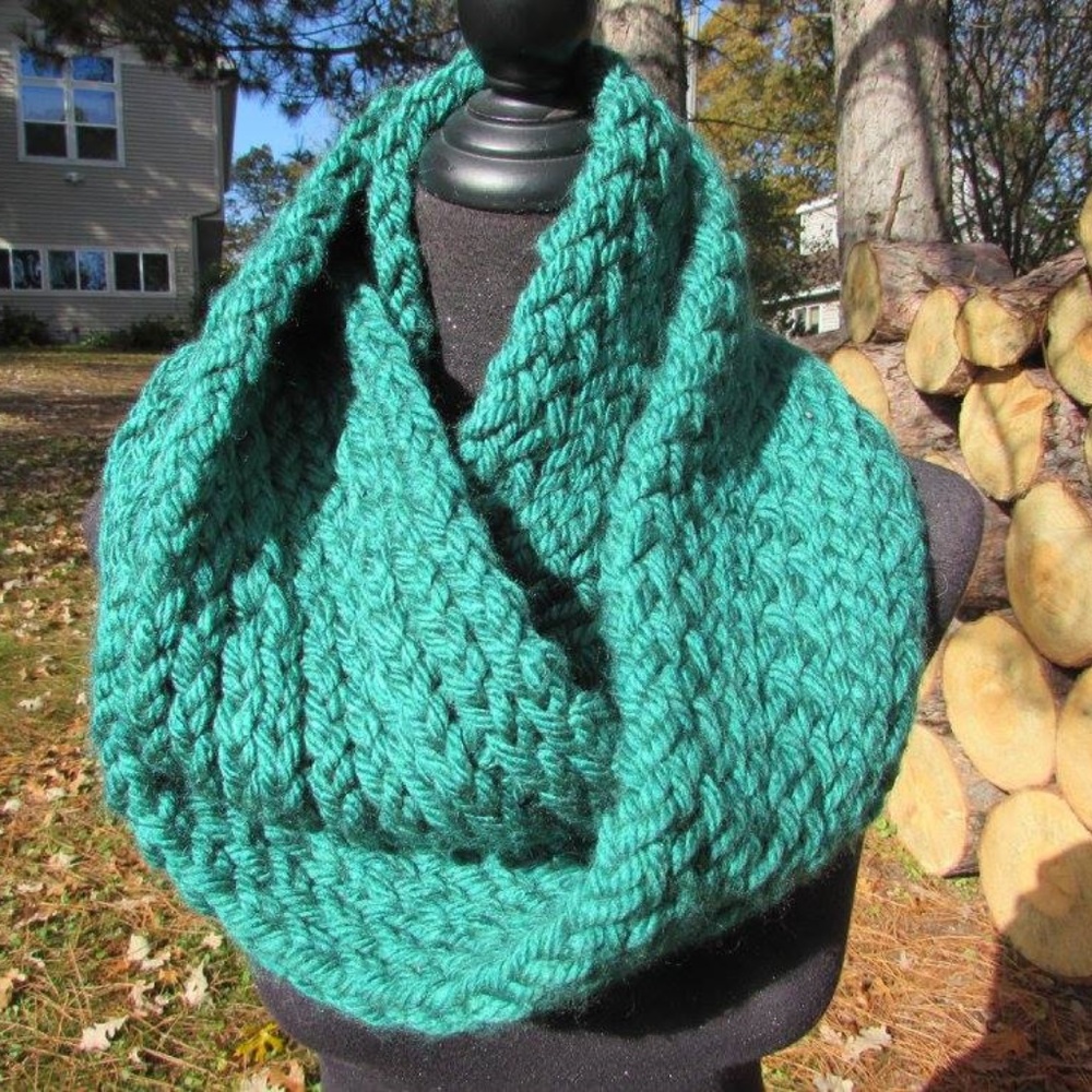 Women's Infinity Scarf: Handmade